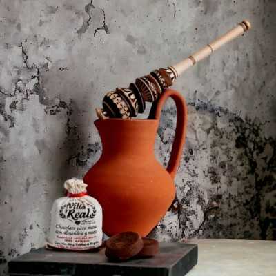 Grand coffret chocolat chaud mexicain avec pichet artisanal et molinillo