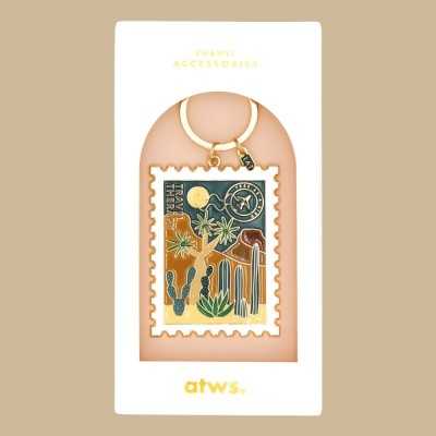 Porte-clés émaillé Travel Therapy Grand Canyon plaqué or avec design désert et cactus