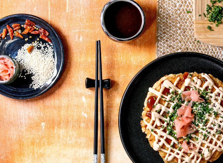 Découvrez-l-Okonomiyaki-le-plat-préféré-des-Japonais-