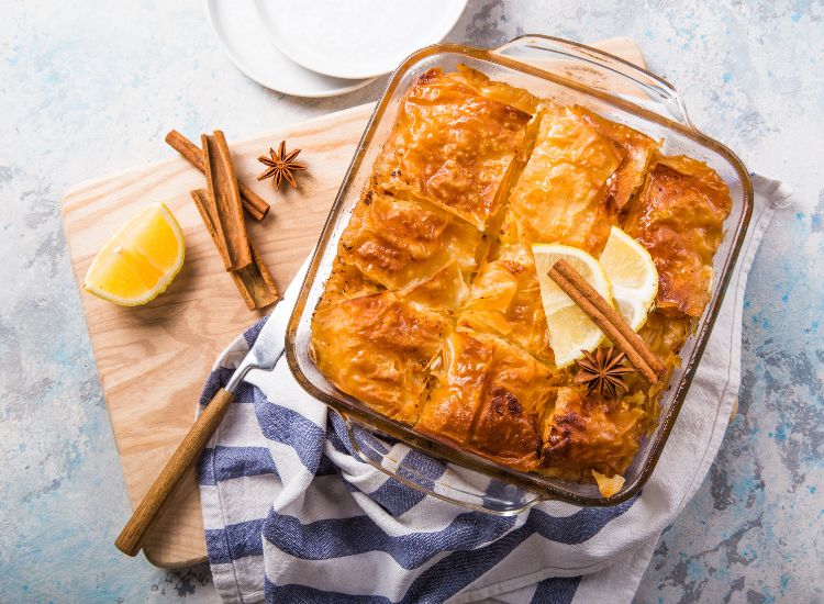 Galaktoboureko L'Éclat Doré de la Pâtisserie Grecque