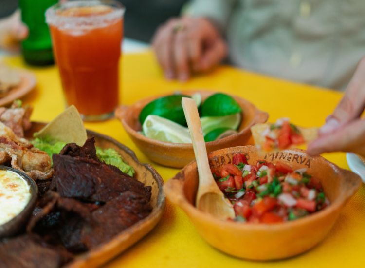 Quelles cuisines du monde savourer en été ? 5 destinations à déguster