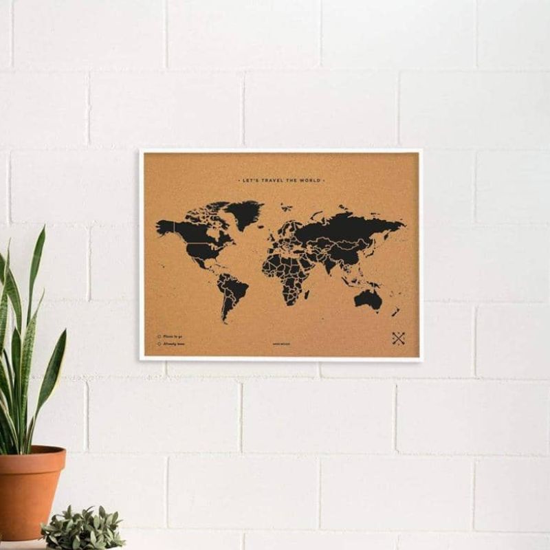 Carte du monde en liège 60 X 45 noir cadre blanc