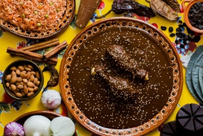 Ces plats qui racontent une histoire : quand la gastronomie rencontre la légende