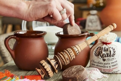 Top 5 des idées cadeaux gourmands 2025 pour les amateurs de voyage et de saveurs