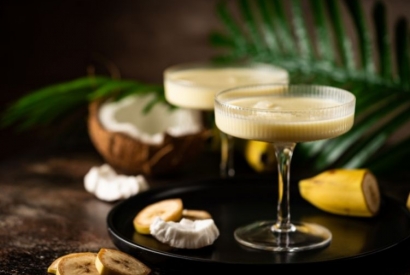 Cocktail tropical à la banane et à la noix de coco